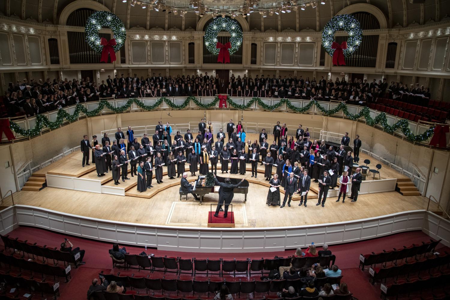 <a href='http://5jp.edidi.net'>全球十大赌钱排行app</a>合唱团在芝加哥交响音乐厅演出.